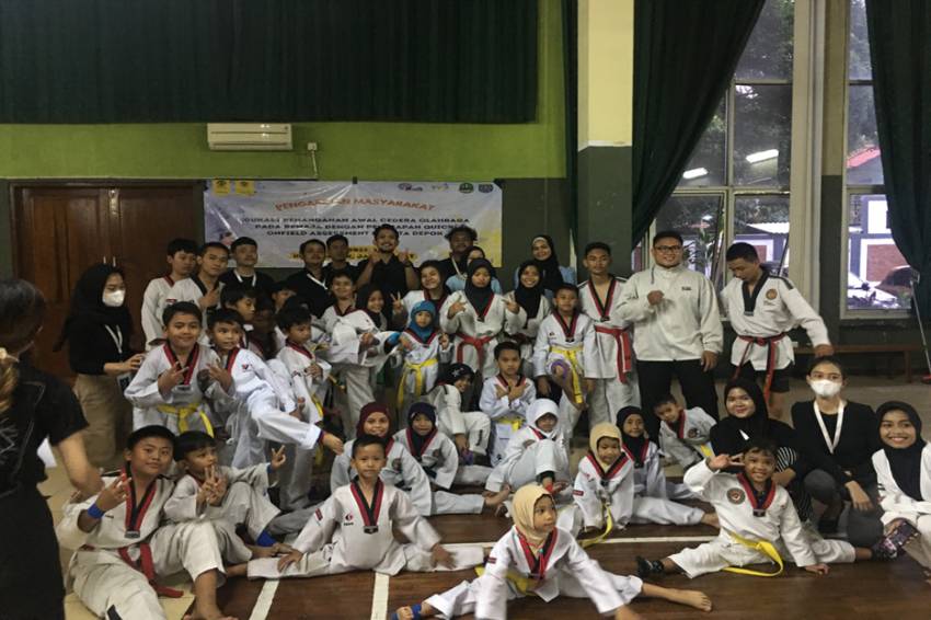 Tim Kepedulian Masyarakat Mahasiswa Fisioterapi UI Beri Penyuluhan Biomekanik pada Klub Taekwondo