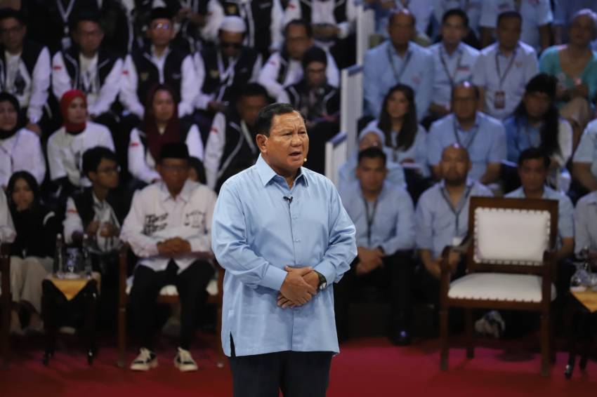 Debat Capres Perdana, Prabowo Sampaikan Pesan Persatuan dan Damai