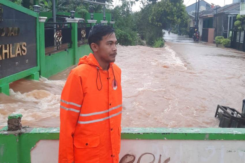 Hujan Deras di Akhir Tahun, 1.726 Warga Tajurhalang Bogor Terdampak Banjir