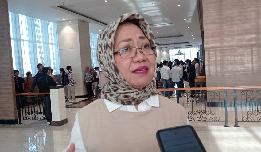 Siti Zuhro Prihatin dengan Kemunduran Demokrasi di Indonesia
