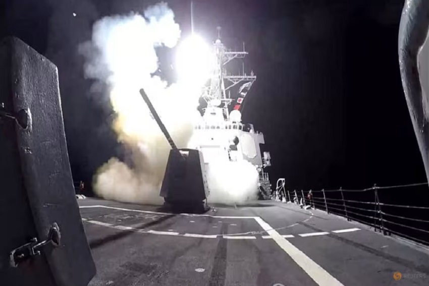 AS Luncurkan 5 Serangan, Gempur Drone Laut dan Rudal Anti-Kapal Houthi