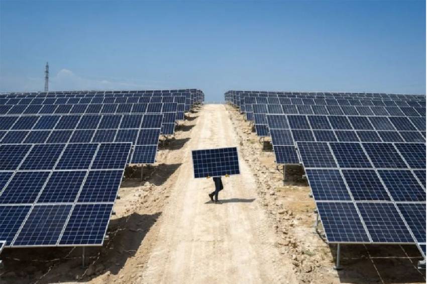 SolarTech 2024 Dukung Transisi Energi Wujudkan Emisi Nol Bersih