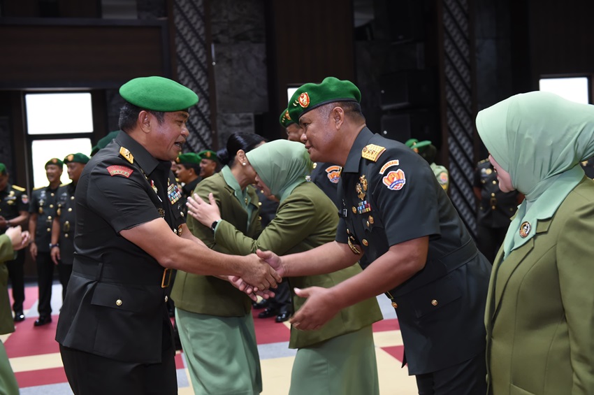 Maruli Simanjuntak Pimpin Sertijab 14 Jabatan, Mayjen TNI Tandyo Budi Revita Jadi Wakilnya
