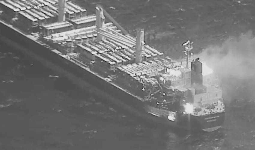 Inggris Ungkap 2 Ledakan Dekat Kapal di Lepas Pantai Aden