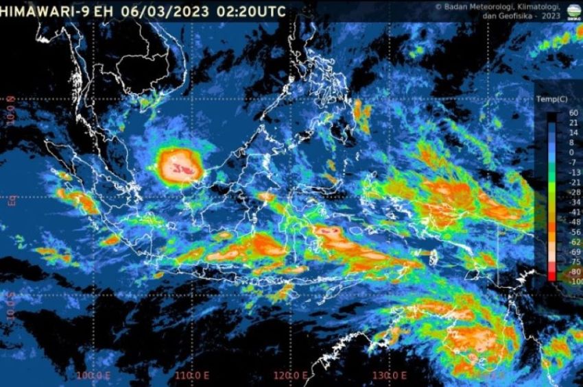 Wilayah Jabodetabek Diprediksi Dilanda Hujan Akibat Fenomena 3 Bibit Siklon Tropis