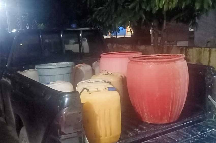 Polisi Gerebek Rumah Produksi Minuman Keras, Sita 120 Liter Tuak dan Tangkap Pemiliknya