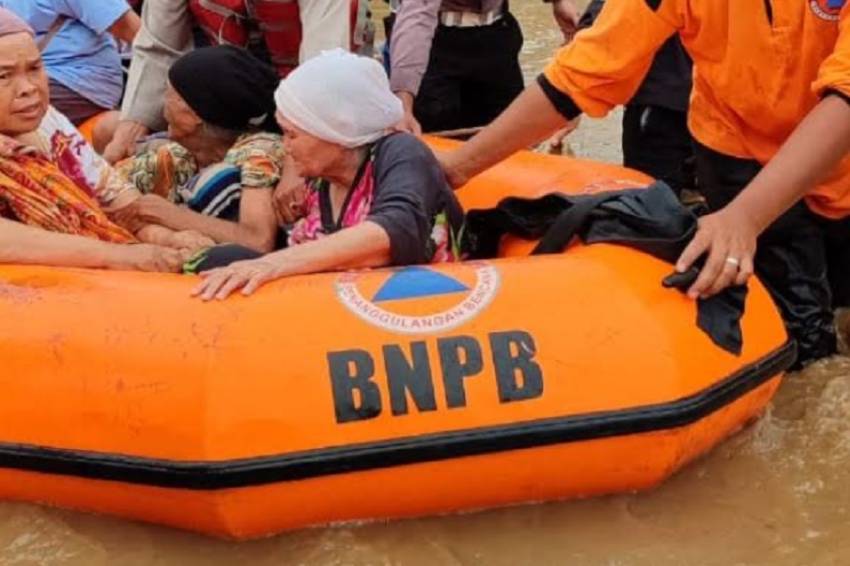 Banjir Bandang Rendam 6 Kecamatan di Lebong Bengkulu, 50 Ribu Jiwa Terdampak