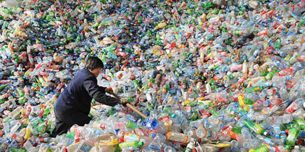 Kemasan Guna Ulang Perlu Digalakkan untuk Kurangi Timbulan Sampah Plastik