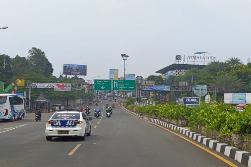 Siang Ini, Jalur Puncak Bogor Berlakukan Sistem One Way Arah Jakarta