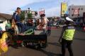 Petugas Gabungan Lakukan Pengawasan Pelaksanaan PSBB Kota Bekasi