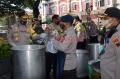 Dapur Lapangan Polrestabes Semarang Sediakan Makanan untuk Warga Terdampak Covid-19