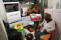 Wabah Covid-19, Warga Miskin di Sao Paulo Brasil Terima Bantuan Sembako