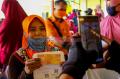Ratusan Warga Jayanti Tangerang Antre Bantuan Sosial Tunai