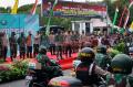 Kapolri dan Panglima TNI Serahkan Bantuan Sembako di Makassar