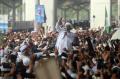 Tiba di Indonesia, Habib Rizieq Sapa Pendukungnya di Bandara Soetta