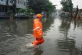 Banjir Setinggi 70 Cm Rendam Kawasan Jalan Trunojoyo