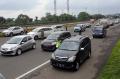 Tak Tahu Ada Ganjil Genap, Ratusan Kendaraan Putar Balik di Gerbang Keluar Tol Bogor