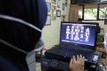 Siswa SD di Pulau Panggang Jalani Ujian Sekolah Secara Online
