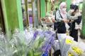 Jelang Lebaran, Pasar Kembang Rawa Belong Mulai Ramai Pembeli