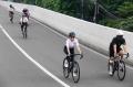 Uji Coba Jalur Sepeda Road Bike di JLNT Kampung Melayu-Tanah Abang