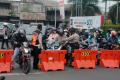 Penggunaan Panser Anoa Saat Penyekatan Jalan di Kota Bogor