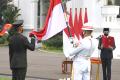 Presiden Jokowi Pimpin Upacara Prasetya Perwira TNI-Polri 2021 di Istana Merdeka