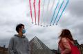 Atraksi Jet Tempur Prancis Meriahkan Hari Bastille