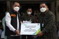 BPJamsostek Serahkan Ratusan Ribu Masker dan Multivitamin ke Pemkot Surabaya