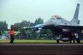 Usai Fly Past Mengitari Langit Jakarta, 8 Pesawat Tempur F-16 Tiba di Skadron 31