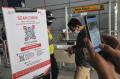 Uji Coba Aplikasi Peduli Lindungi di Stasiun Bekasi Timur