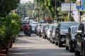Takut Kena Tilang, Ratusan Pemilik Kendaraan Rela Antre Uji Emisi Gratis di DLH DKI Jakarta