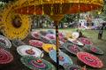 Warna-Warni Festival Payung 2021 di Taman Balekambang Solo