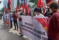 Unjuk Rasa Tuntut Mendikbud Nadiem Bubarkan Komite Nasional Uji Kompetensi Bidang Kesehatan