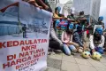 Aksi Unjuk Rasa Tuntut Kedaulatan Perairan Natuna dan Boikot Olimpiade Musim Dingin 2022