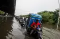 Jakarta Dikepung Banjir, Jalan Cempaka Putih Terendam