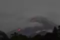 Gunung Merapi Kembali Muntahkan Lava Pijar