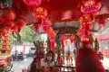 Suasana Khidmat Perayaan Imlek di Vihara Amurva Bhumi