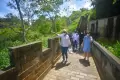 Wisata Replika Tembok Cina di Ngarai Sianok