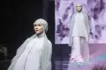 Melihat Lenggak-lenggok Model di Jakarta Fashion Trend 2022