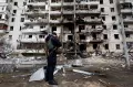 Mengerikan, Begini Kondisi Gedung Apartemen di Kiev Pasca Diserbu Serangan Roket Pasukan Rusia
