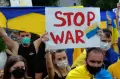 Ratusan WNA Ukraina Gelar Aksi Damai di Bali