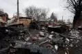 Mengerikan, Begini Penampakan Kendaraan Militer yang Hancur Akibat Perang di Kota Bucha Ukraina