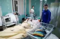 Mengharukan, Bayi-Bayi Mungil Ini Lahir di Ruang Bawah Tanah Saat Serangan Udara Rusia Gempur Ukraina