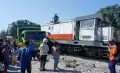 Kereta Api Tabrak Truk di Perlintasan KA Kayualek Padang