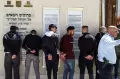 Terlibat Bentrok dengan Polisi Israel, Puluhan Pemuda Palestina Diikat dan Ditahan