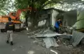 Satpol PP Bongkar Puluhan Lapak di Jalan Dr Kariadi Semarang
