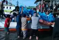 Evakuasi Korban KM Ladang Pertiwi Dua, 18 Orang Masih Hilang