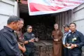Penyitaan Kayu Ilegal di Makassar