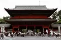 Ribuan Pelayat Padati Kuil Zojoji Jelang Pemakaman Eks PM Jepang Shinzo Abe
