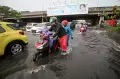 Banjir Rendam Kawasan Jalan Raya Jati Sidoarjo
